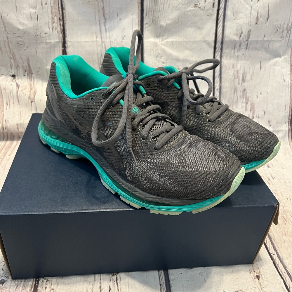 ASICS gel nimbus 19 grey/teal Size 8.5